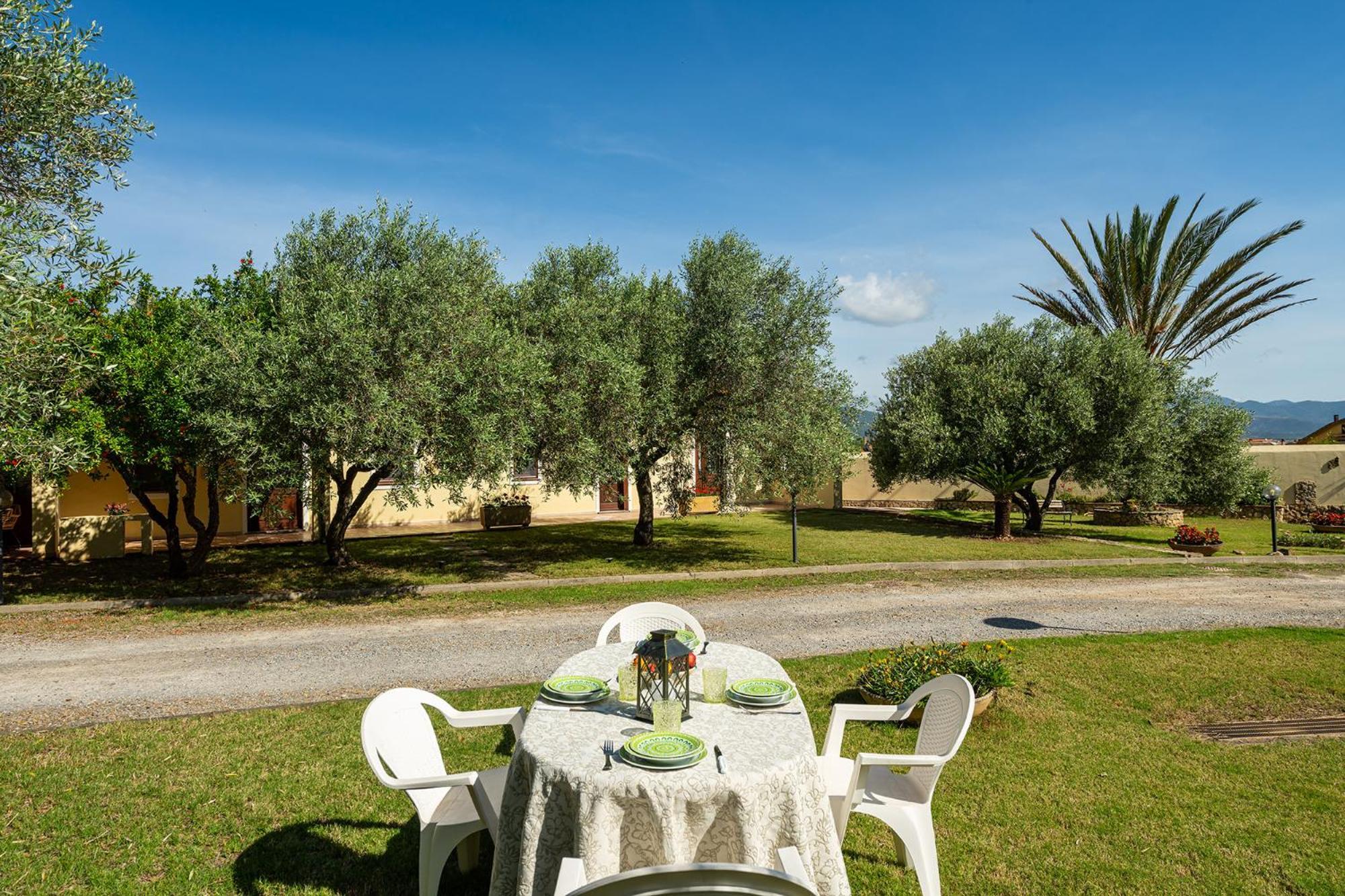 Residenza Parco Degli Ulivi Villa Villamassargia Exterior photo